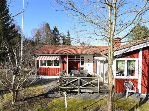Holiday Home/Apartment - 9 persons -  - 438 93 - Landvetter