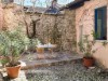 Image 7 - Outside