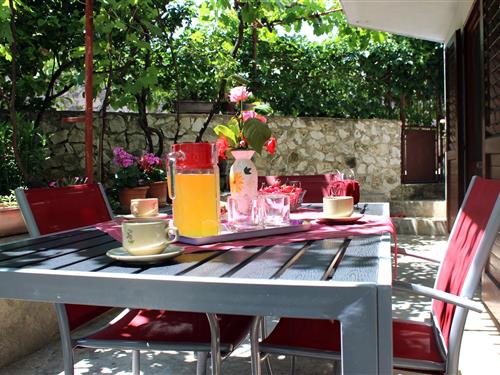 Holiday Home/Apartment - 4 persons -  - Bušinci - 21223 - Bušinci