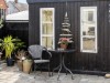 Image 4 - Outside