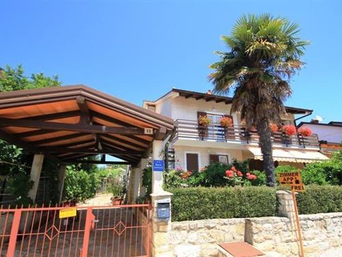 Holiday Home/Apartment - 3 persons -  - Istarska - 52466 - Novigrad