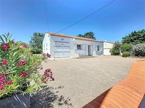 Holiday home - 4 persons -  - Tharon Plage - 44730