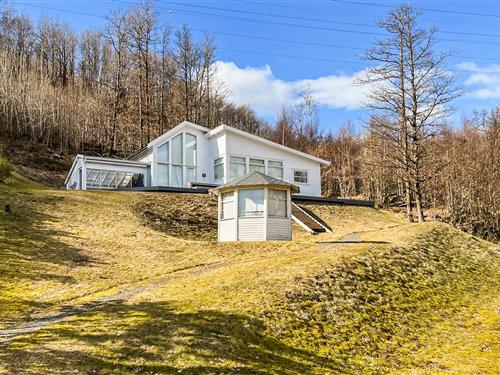 Holiday home - 8 persons -  - Rutlelia - Farsund/ Åpta - 4550 - Farsund