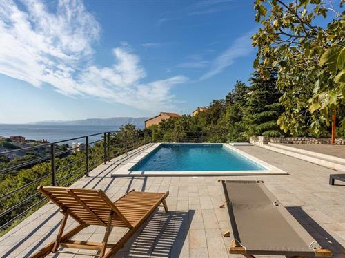 Holiday home - 14 persons -  - 22.lipnja - 51250 - Novi Vinodolski