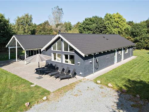 Sommerhus - 20 personer -  - Enghaven - Gudmindrup - 4573 - Højby