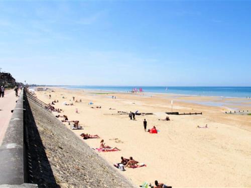 Holiday Home/Apartment - 4 persons -  - 14390 - Cabourg