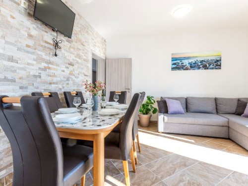 Ferieleilighet - 6 personer -  - Antuna Gustava Matosa - Omis - Suvi Potok - 21314 - Suvi Potok, Jesenice,