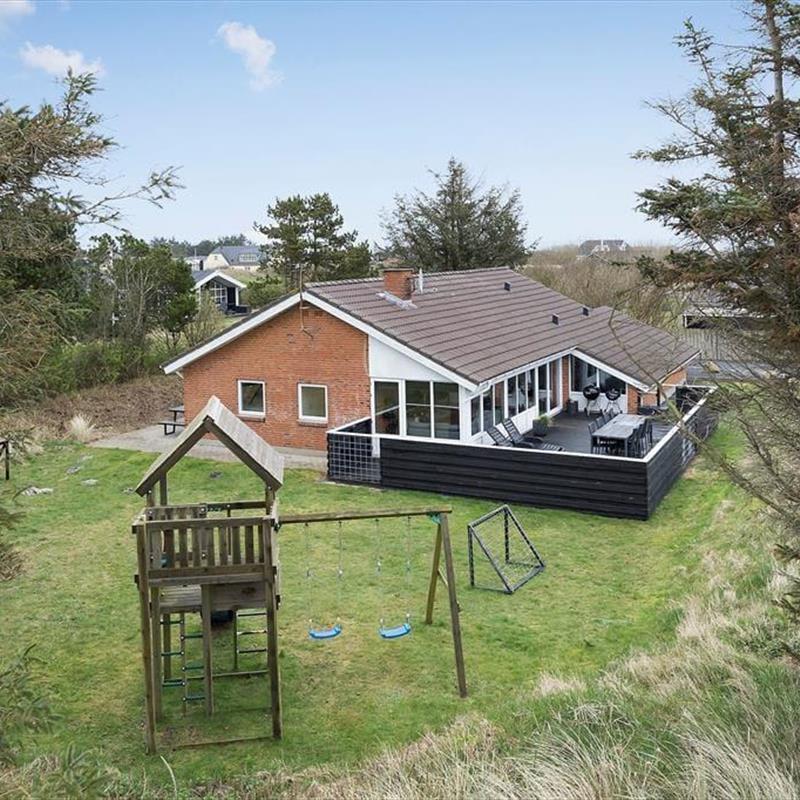 Sommerhus - 8 personer -  - Fyrmarken - Nr. Lyngvig - 6960 - Hvide Sande