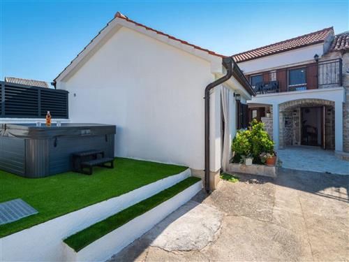 Holiday home - 6 persons -  - Posedarje - 23242