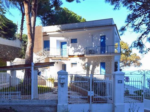 Ferielejlighed - 5 personer -  - Via San Martino - 88069 - Staletti