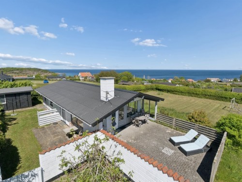 Fritidshus - 6 personer -  - Fjeldvej - Sandvig - 3770 - Allinge