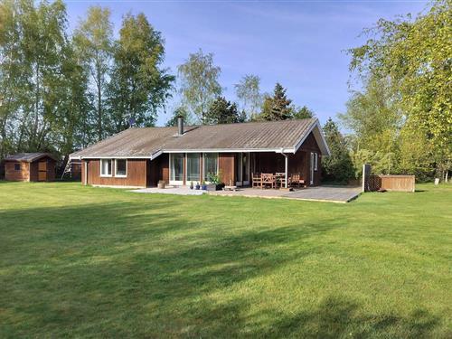 Holiday Home/Apartment - 6 persons -  - Skarntydevej - Marielyst - 4873 - Væggerløse