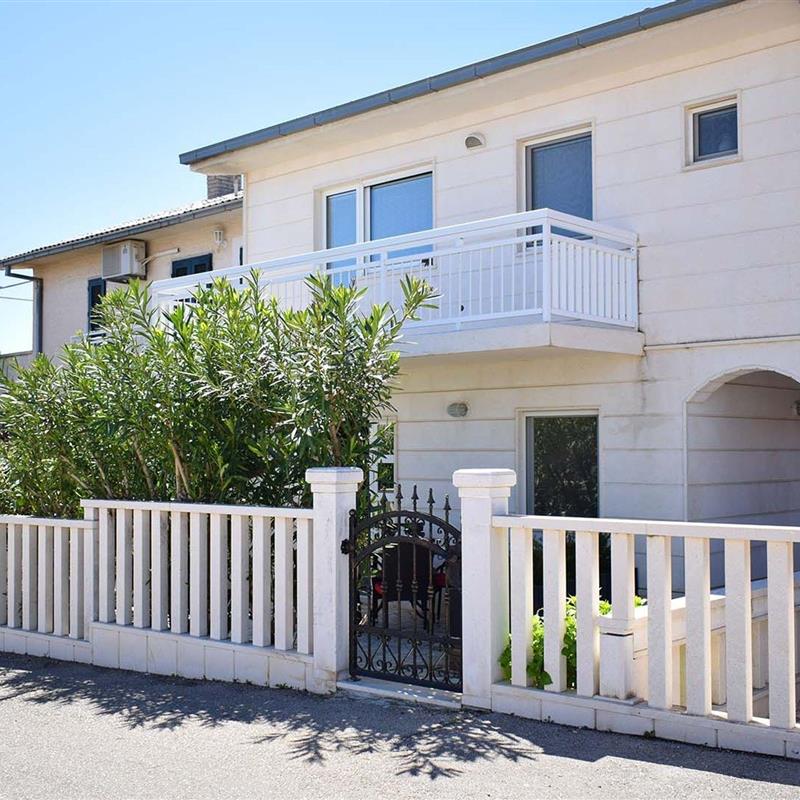 Ferielejlighed - 4 personer -  - Tepli bok - 21223 - Okrug Gornji