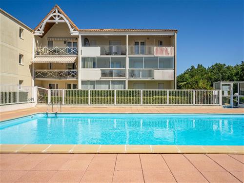 Holiday Home/Apartment - 4 persons -  - Vaux Sur Mer - 17640