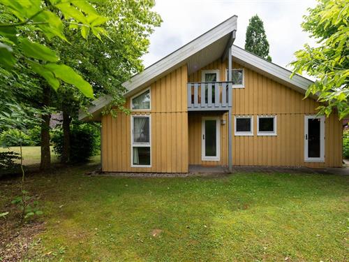 Sommerhus - 8 personer -  - Walter-Gotsmann-Straße - 17252 - Mirow