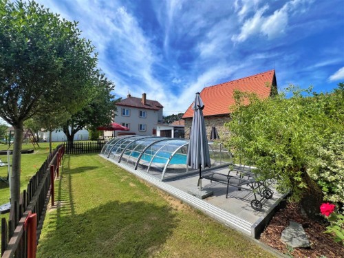 Ferienhaus - 10 Personen -  - 335 55 - Neurazy