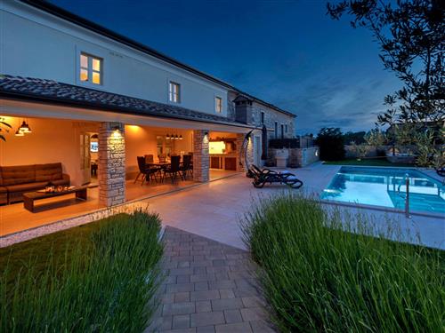 Holiday home - 8 persons -  - Porec/Nova Vas - 52446