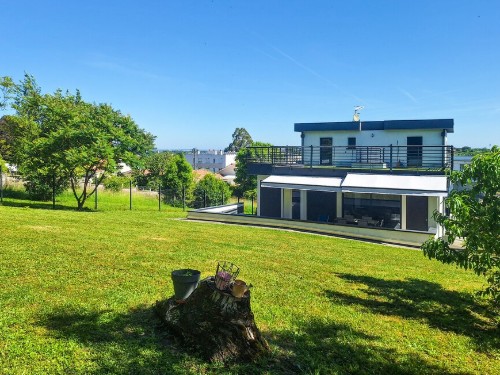 Holiday home - 8 persons -  - Avenue Pasteur 3 Bis - 33530 - Bassens
