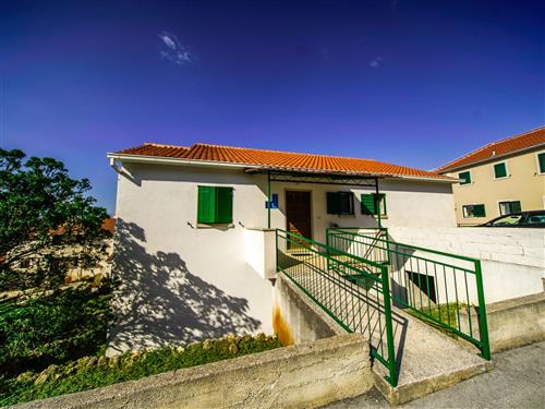 Holiday apartment - 6 persons -  - Molo Lozna III - 21410 - Postira