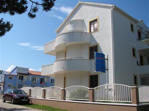 Holiday Home/Apartment - 4 persons -  - Privlaka - 23233 - Privlaka