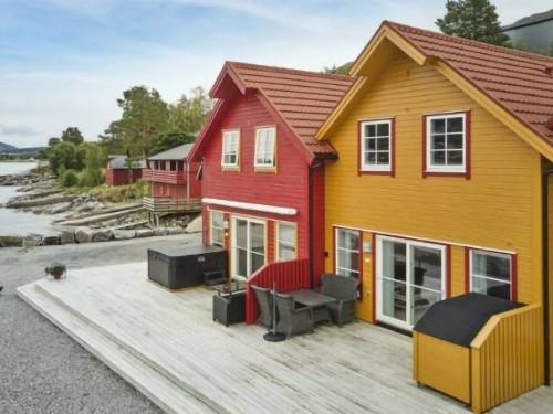 Holiday home - 6 persons -  - Prestegardsvegen - Eidsvåg I Romsdalen - 6460 - Eidsvåg I Romsdal