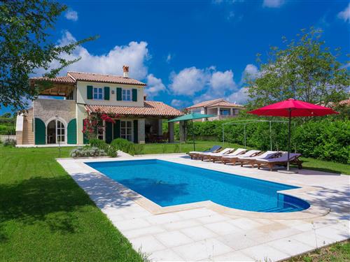 Holiday home - 8 persons -  - Pula/Marcana - 52207