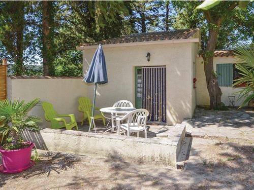 Holiday home - 2 persons -  - Ch. des Carr. des Gipieres - 84410 - Crillon Le Brave