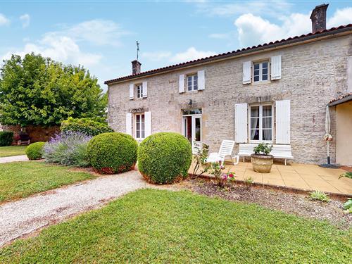 Fritidshus - 5 personer -  - Rue des Chaillis - 16140 - Ligné