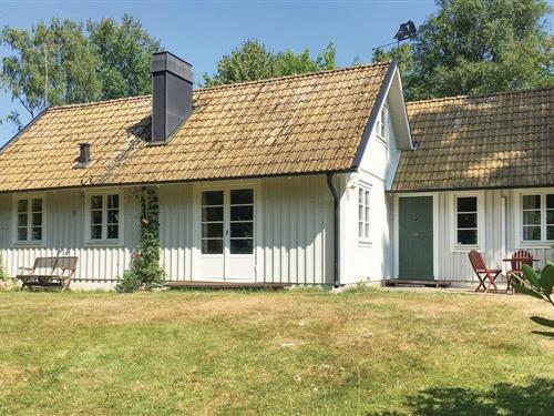 Holiday home - 8 persons -  - Harstigen - 282 68 - Vittsjö