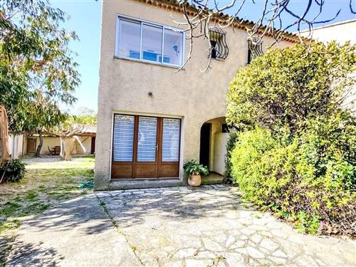 Holiday home - 4 persons -  - Six Fours - 83140