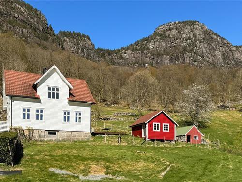 Sommerhus - 9 personer -  - Tyssebotnvegen - Erfjord/Suldal - 4233 - Erfjord