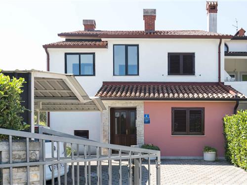 Holiday Home/Apartment - 4 persons -  - 52470 - Umag