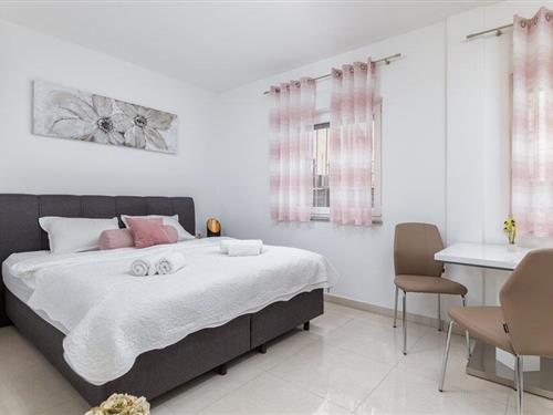 Holiday apartment - 2 persons -  - Kolodvorska ulica - 52100 - Pula