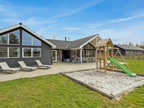 Sommerhus - 18 personer -  - Fyrrehaven - Fjellerup - 8585 - Glesborg