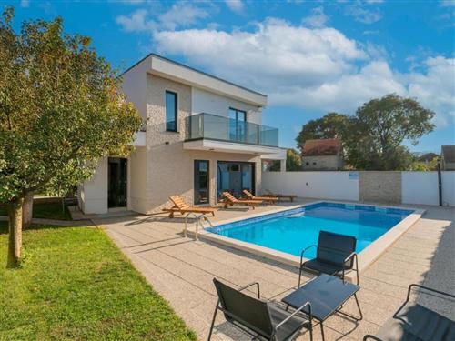 Holiday home - 9 persons -  - Domovinske zahvalnosti - 21264 - Donji Proložac