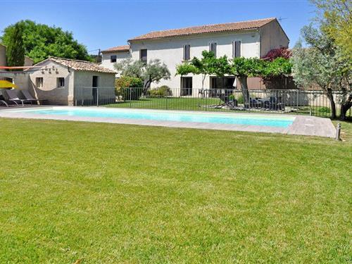 Holiday home - 11 persons -  - Maza Benoit - 13570 - Barbentane