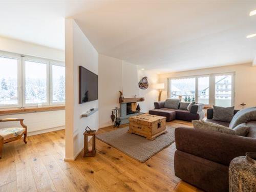Holiday apartment - 4 persons -  - 7032 - Laax
