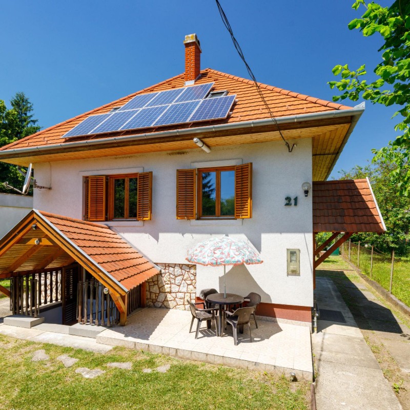 Sommerhus - 8 personer -  - 8172 - Balatonakarattya
