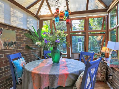 Cottage - 4 persons -  - RH7 6py - Dormansland