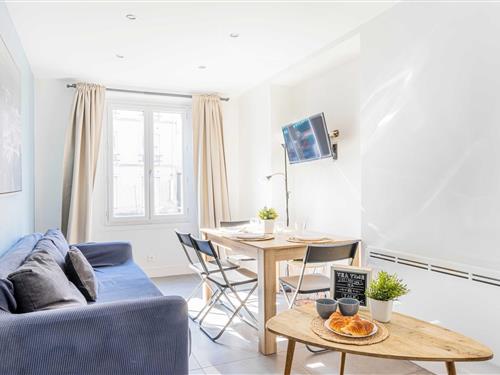 Holiday Home/Apartment - 6 persons -  - 75011 - Paris