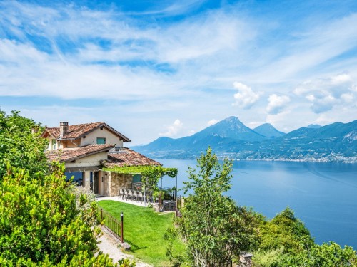 Holiday home - 12 persons -  - 37010 - Albisano