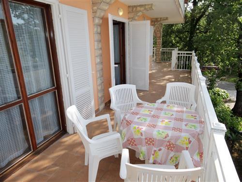 Holiday Home/Apartment - 5 persons -  - Njivice - 51512 - Njivice