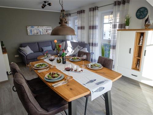 Holiday Home/Apartment - 4 persons -  - Kleinbahnstraße - 26736 - Greetsiel