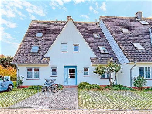 Holiday Home/Apartment - 5 persons -  - Rosenberg - 18374 - Zingst