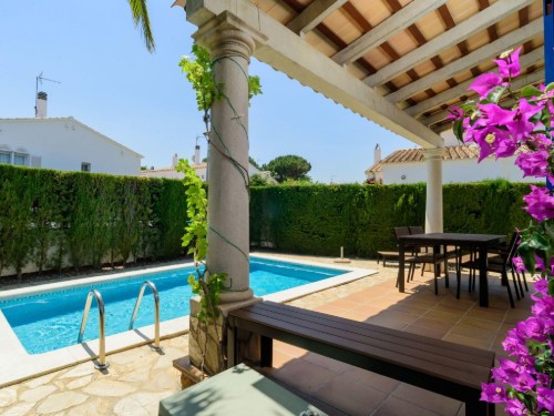 Sommerhus - 4 personer -  - 17130 - L'escala