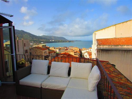 Holiday Home/Apartment - 3 persons -  - Piazza Duomo, - 90015 - Cefalù