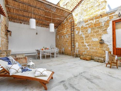 Holiday apartment - 6 persons -  - Via Tiziano - 90040 - Trappeto