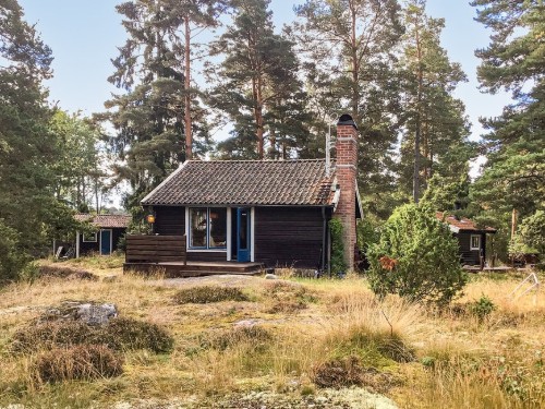 Feriehus - 8 personer -  - Svavelsövägen - 184 94 - Åkersberga