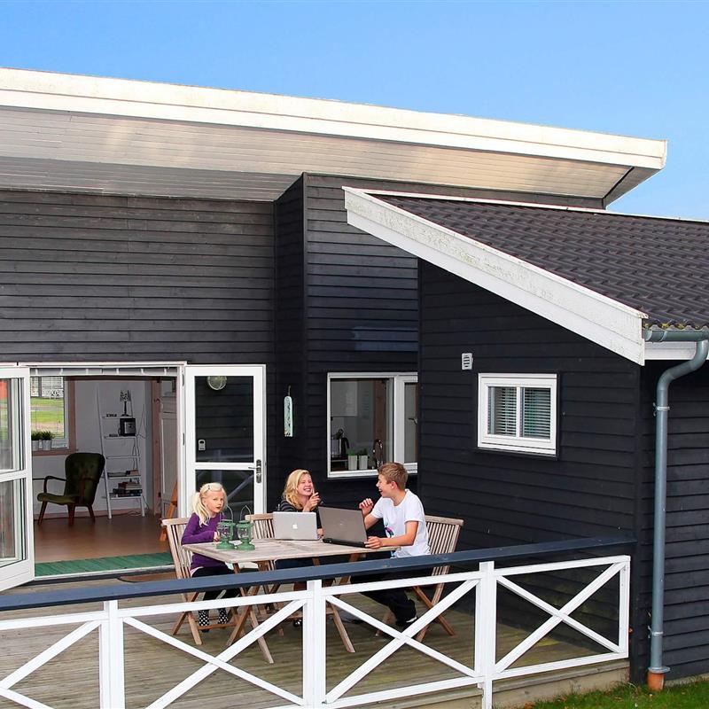 Sommerhus - 4 personer -  - Rø Skolevej 10 B, - Rø - 3760 - Gudhjem