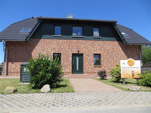 Holiday Home/Apartment - 6 persons -  - An den Windflüchtern - 18556 - Dranske / Lancken